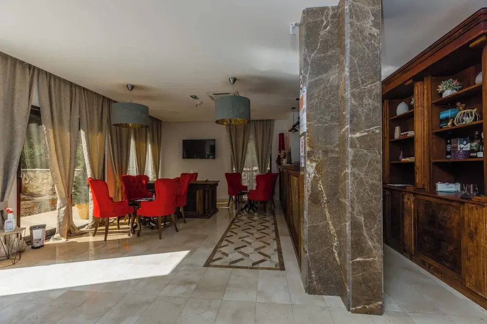 Hotel Plaza Lucice