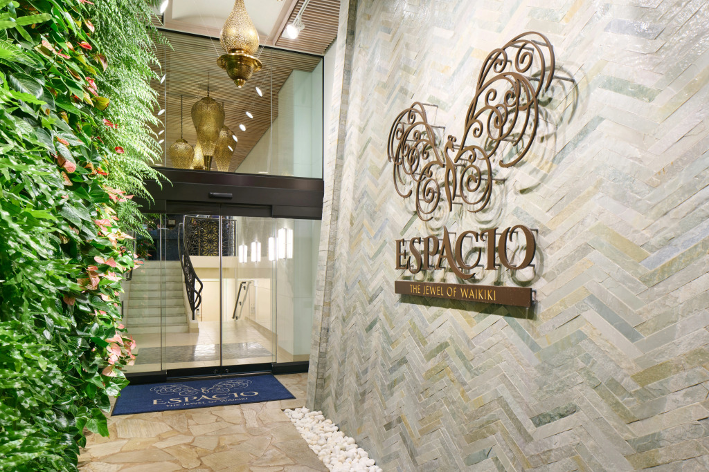 ESPACIO THE JEWEL OF WAIKIKI