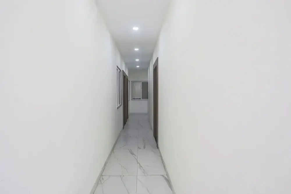 Fabhotel Lake Vista