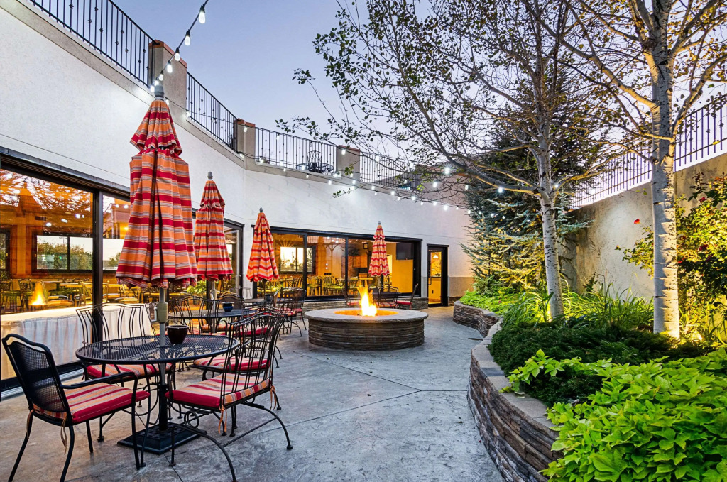 Clarion Inn Garden City