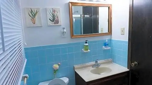 Bedroom near Fanshawe and Western, Downtown London