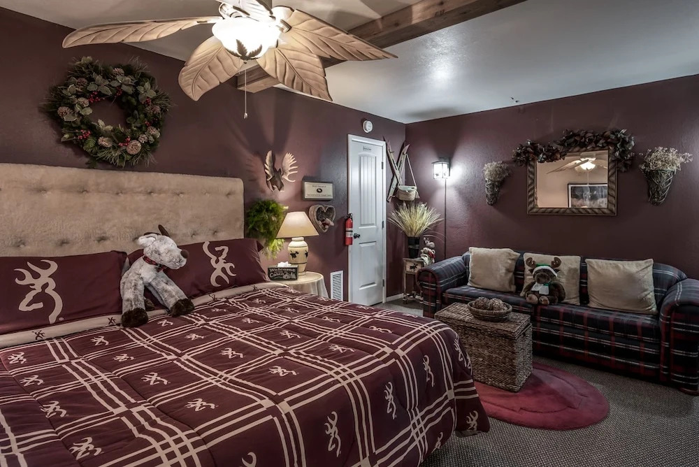 MOOSE3 - Three Bedroom Townhome