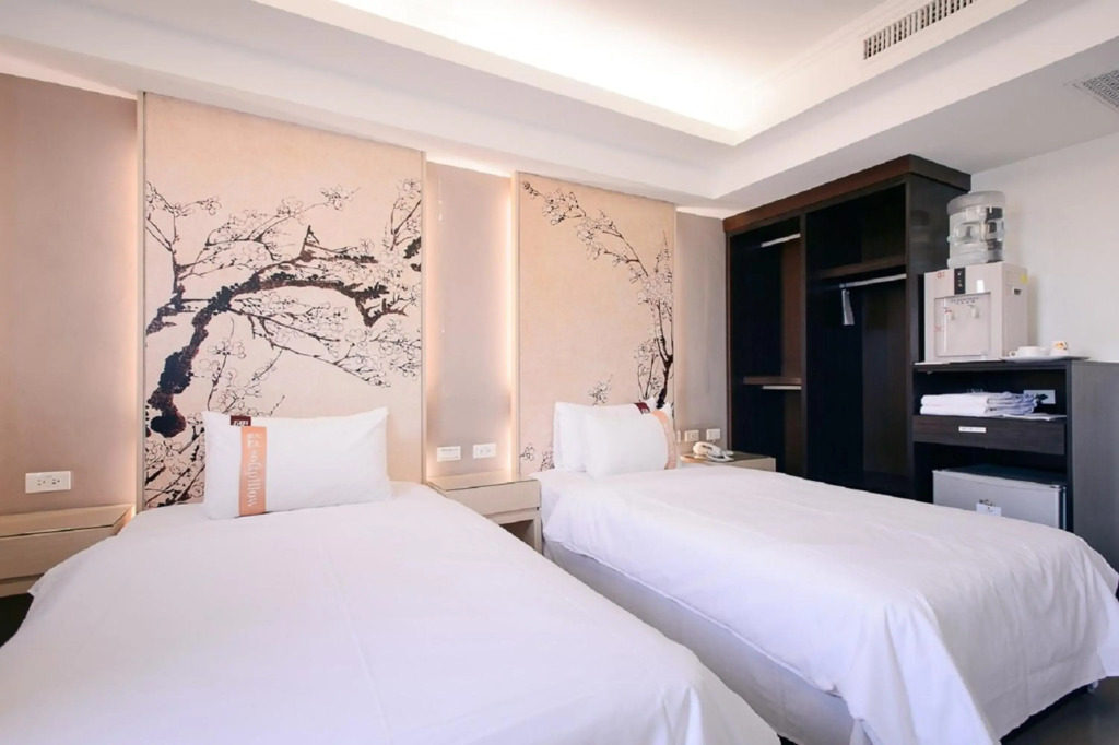 Kiwi Express Hotel - Kaohsiung Station