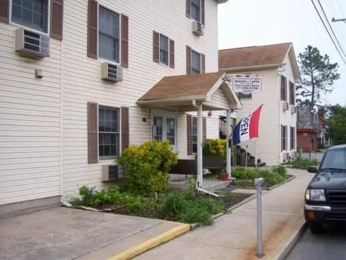 Summer Place Hotel