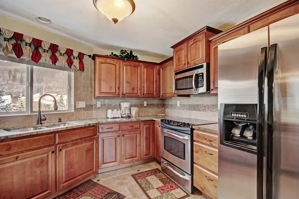 241 Cinnamon Ridge I by RedAwning