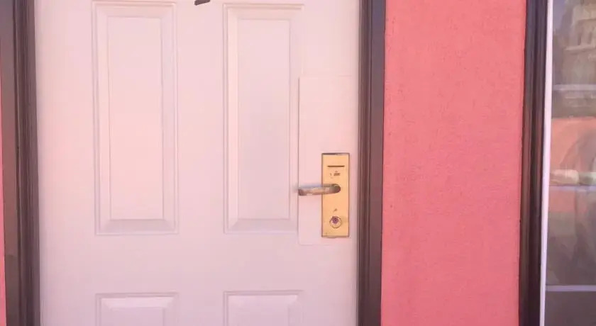 Notel Motel