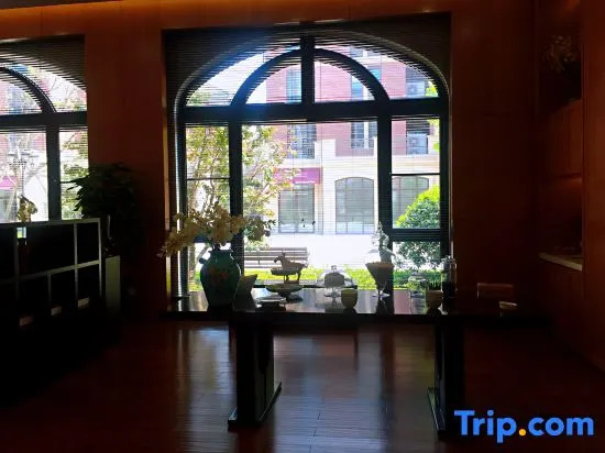 Qianhu Boting Hotel