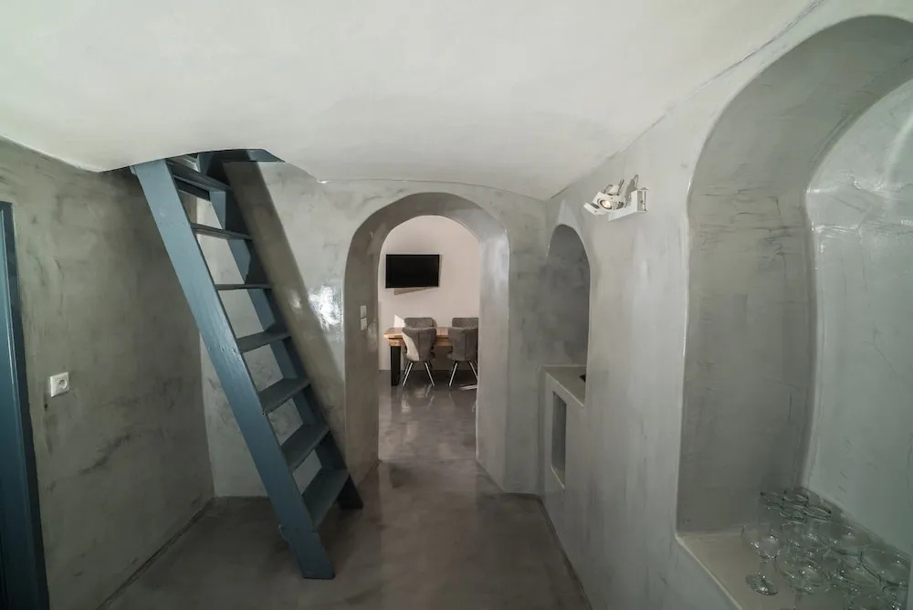 Thetis Cave Houses