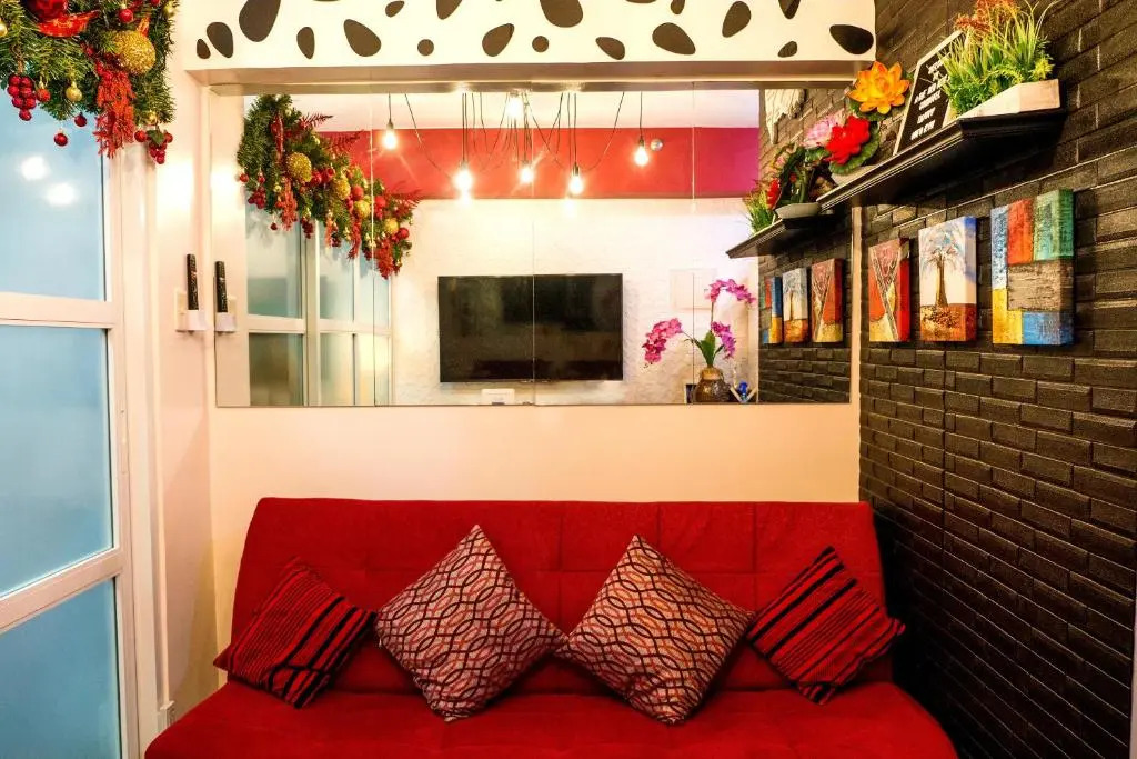 The Red Keep Condotel Tagaytay with Balcony and 55in 4k Netflix TV