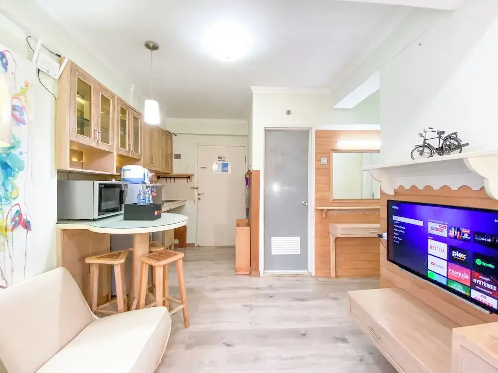 The Artisan Abode 2BR Jarrdin Cihampelas Apartment