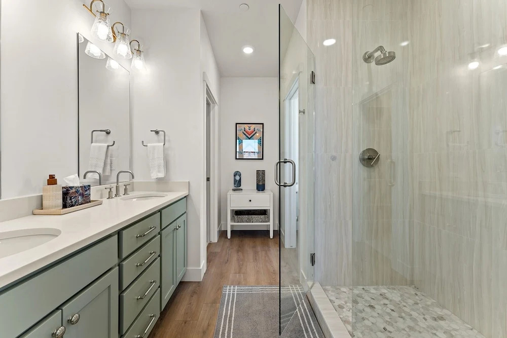 Sunshine Daydream- #305 3 Bedroom Condo