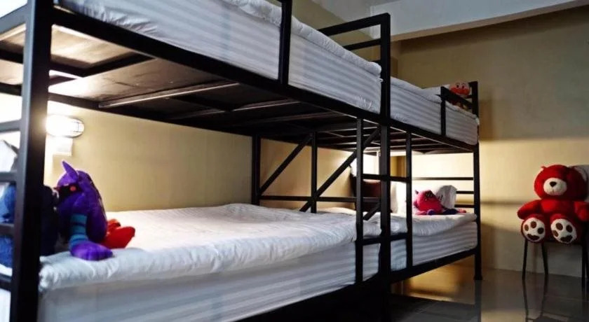 Charoenpong Apartment