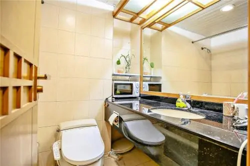 Hangzhou Xihu District ·Huanglong Sports Center Locals Apartment 00147450