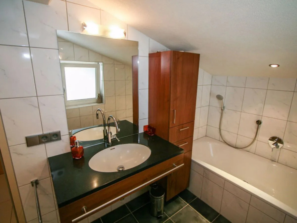 Apartment Sandra See