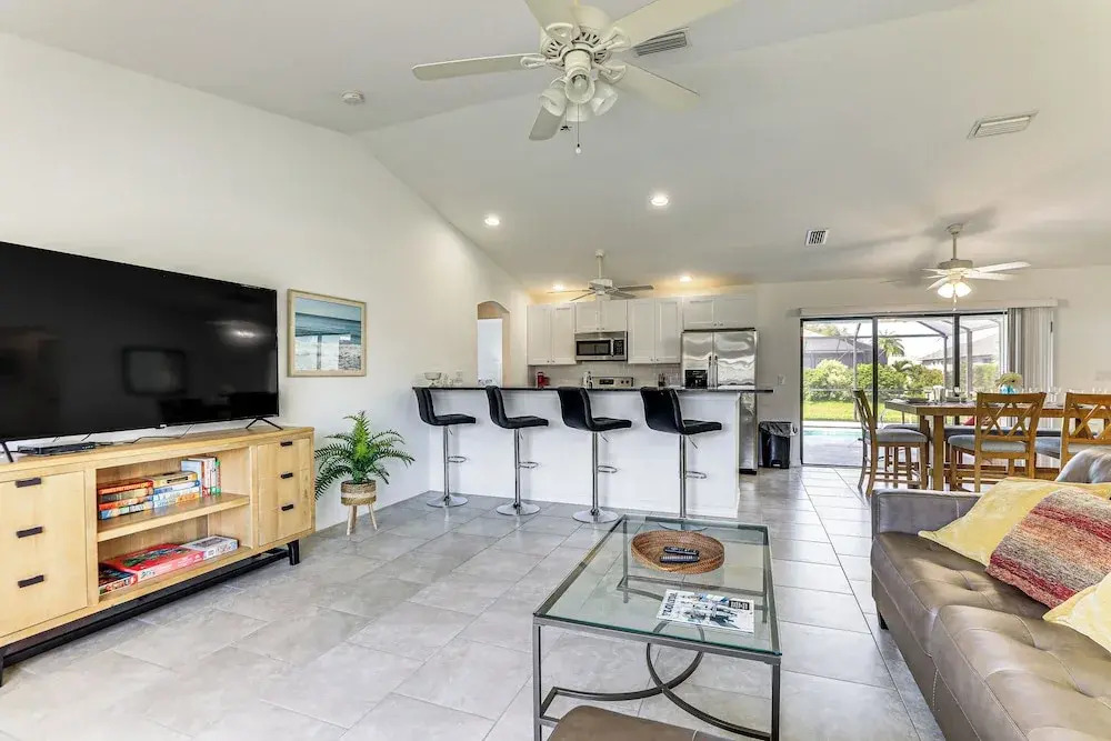 Near 5 Golf Courses: Rotonda West Home w Pool