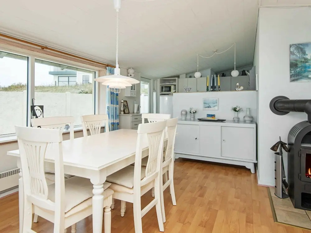 Peaceful Holiday Home in Henne With Sea View