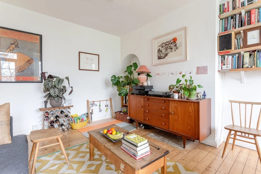 Stylish Arty Apartment in Hackney