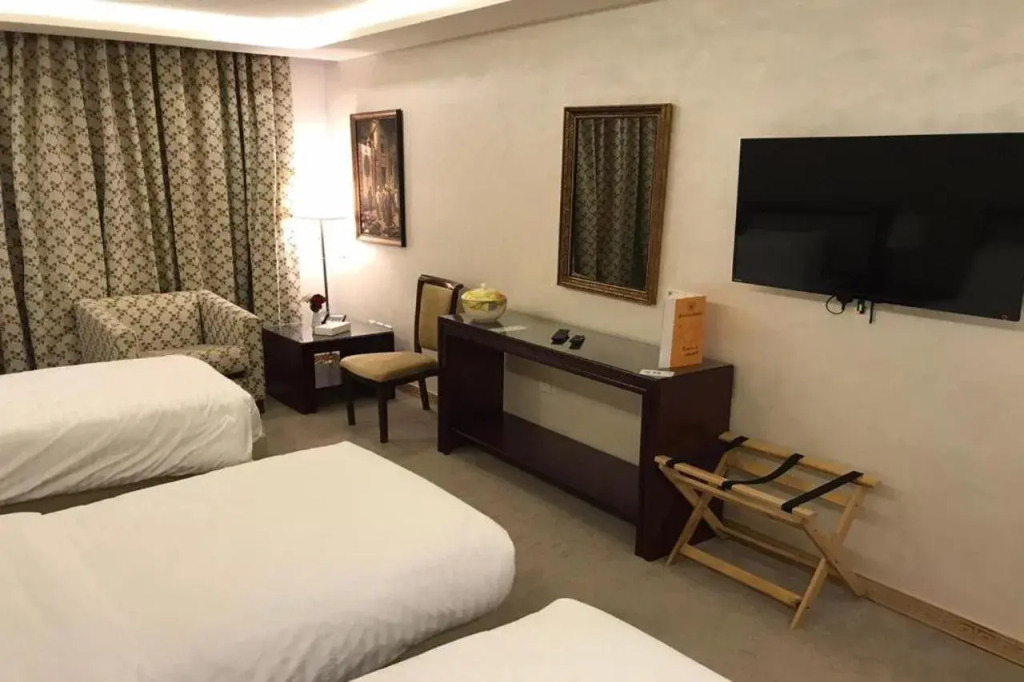 Strand Hotel