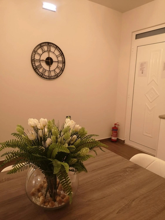 Sunny Holidays Apartment