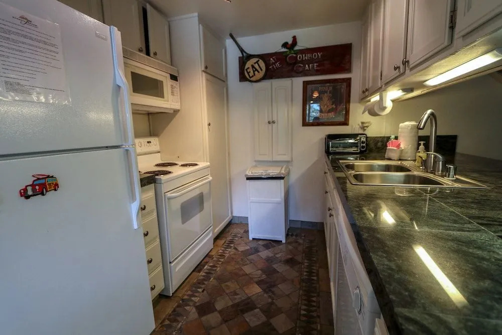 Snowcreek II 202 Remodeled, Light and Bright Condo with Washer Dryer by RedAwning