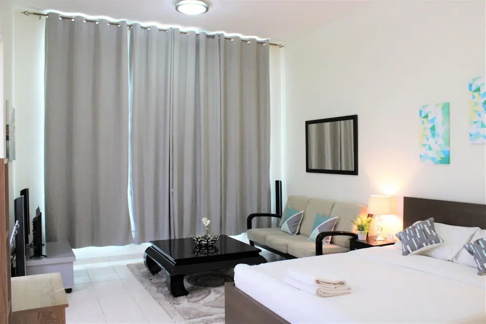 IRN - Spacious Studio in Discover Garden