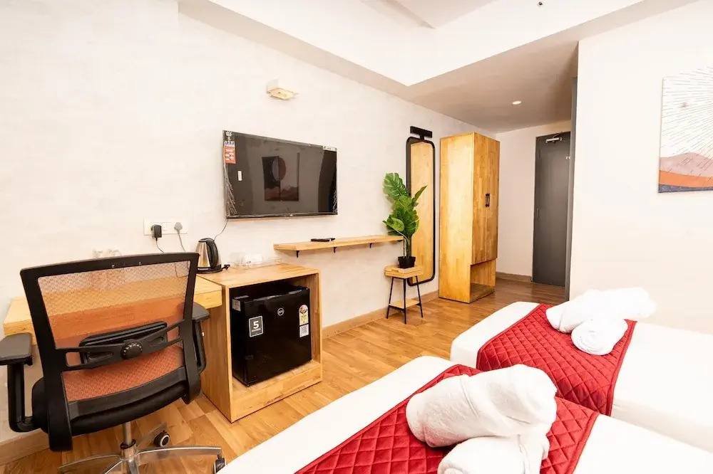 Casa Hotel, Jubilee Hills