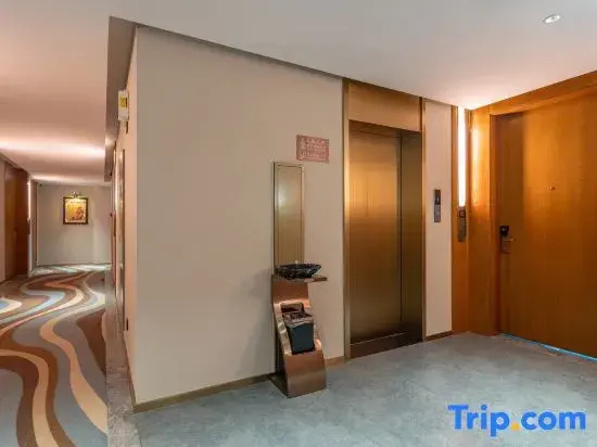 Zhefei Hotel (Tianjin Zhongbei Town Government Canal Culture Center Branch)