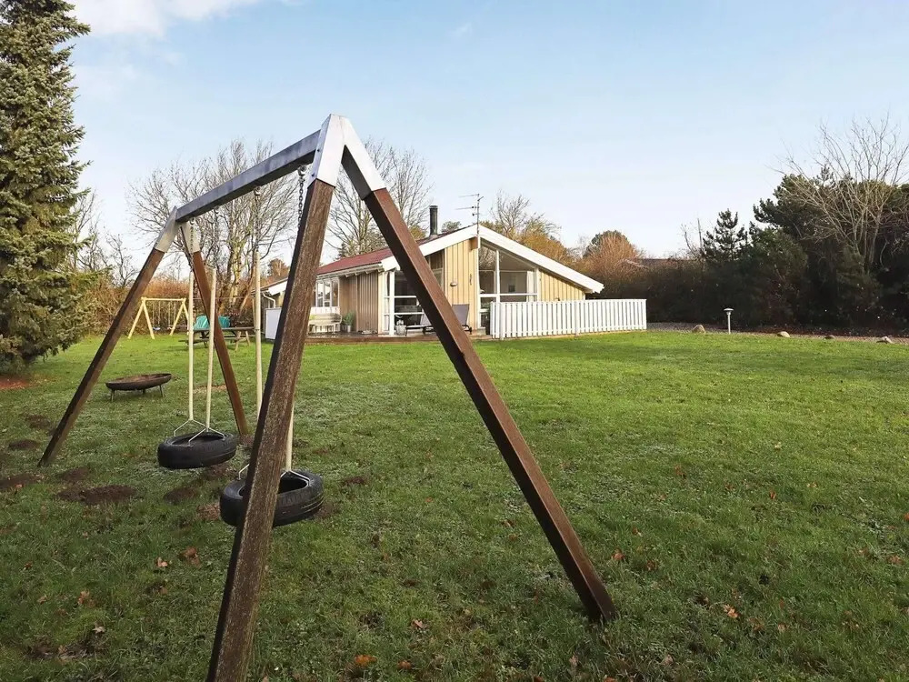 10 Person Holiday Home in Humble-by Traum