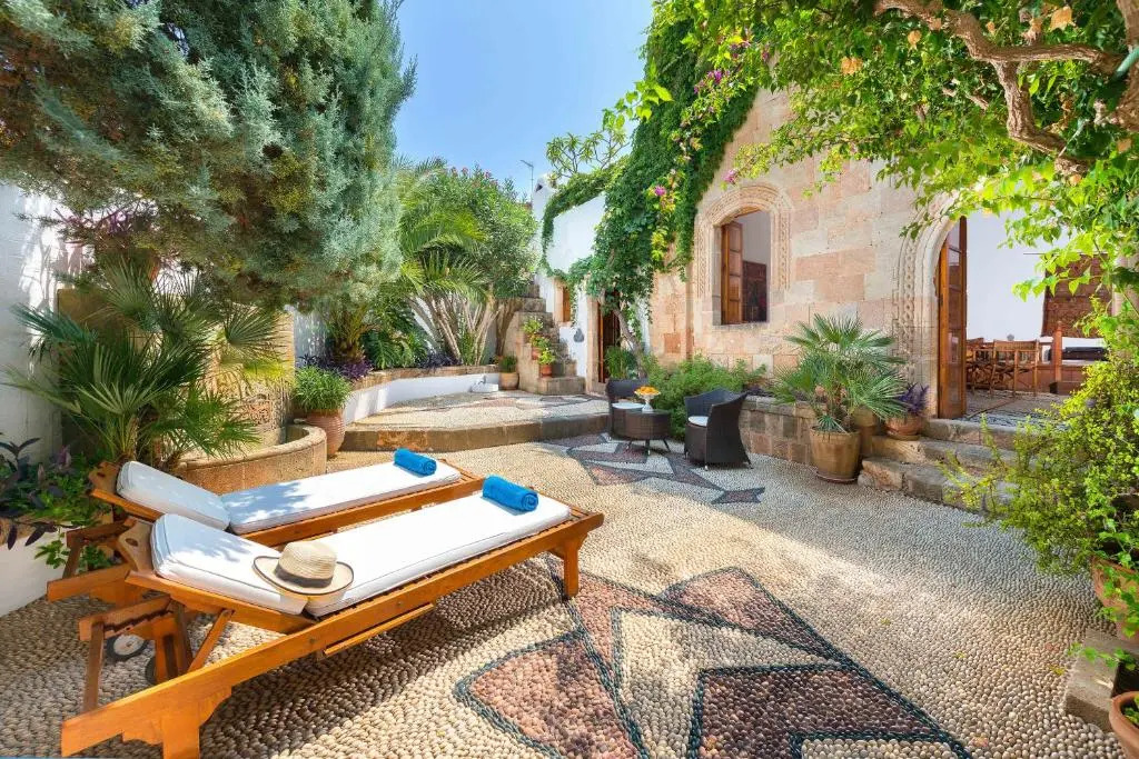 Antique Villa