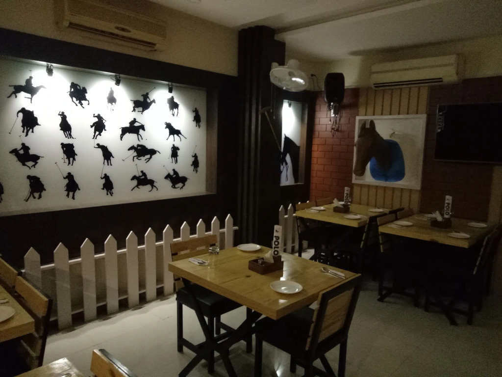 Hotel Flowers Inn