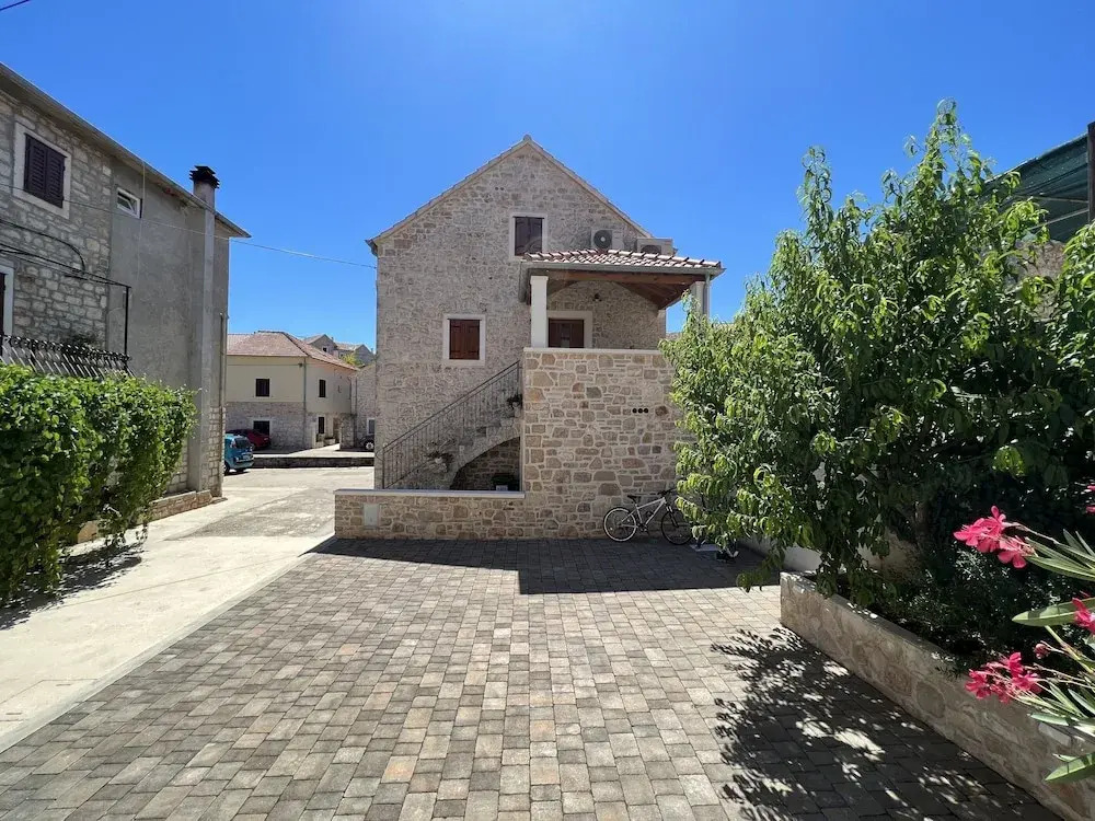 House Morko1