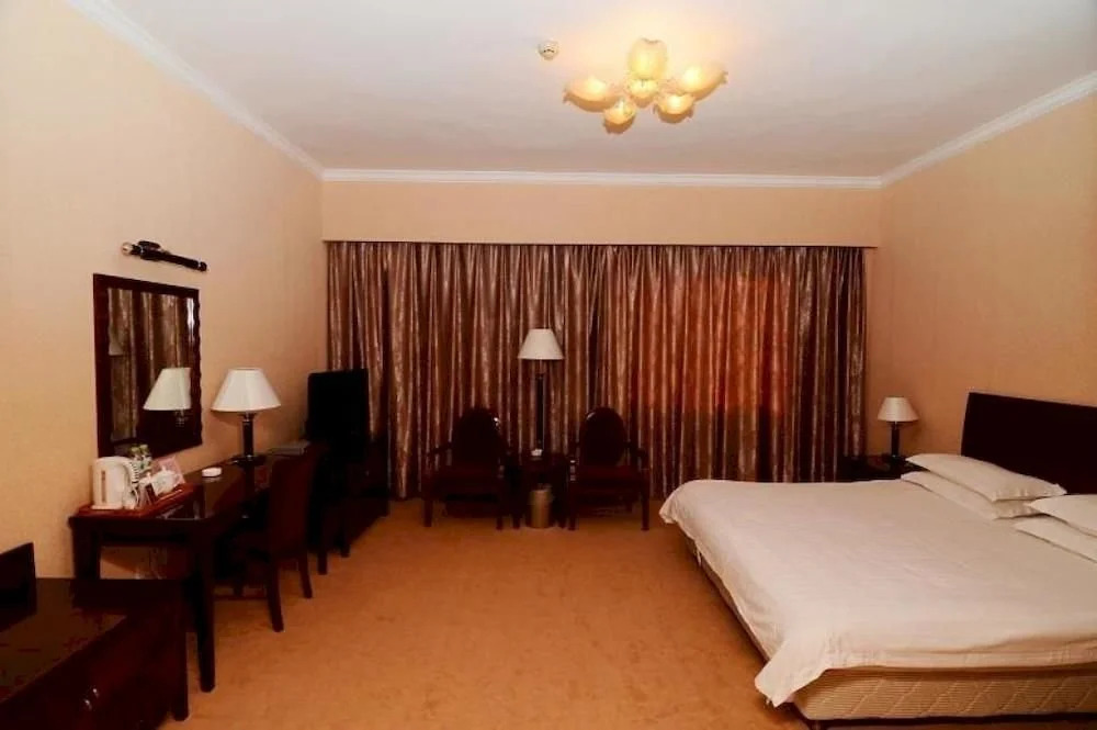 Huanhu Hotel