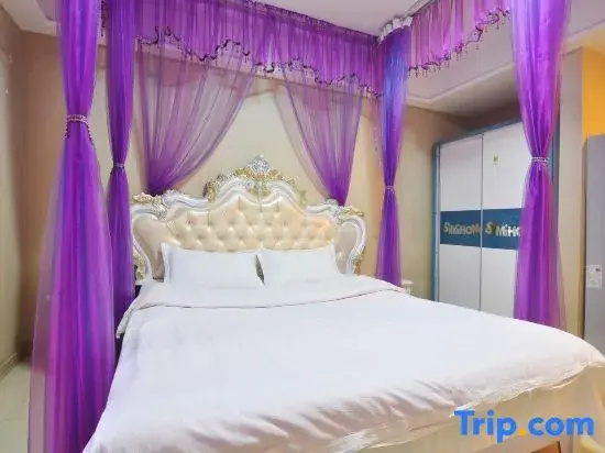 Xiyue Boutique Homestay (Zhengzhou Shihao Xiaogongguan Grand Emporium)