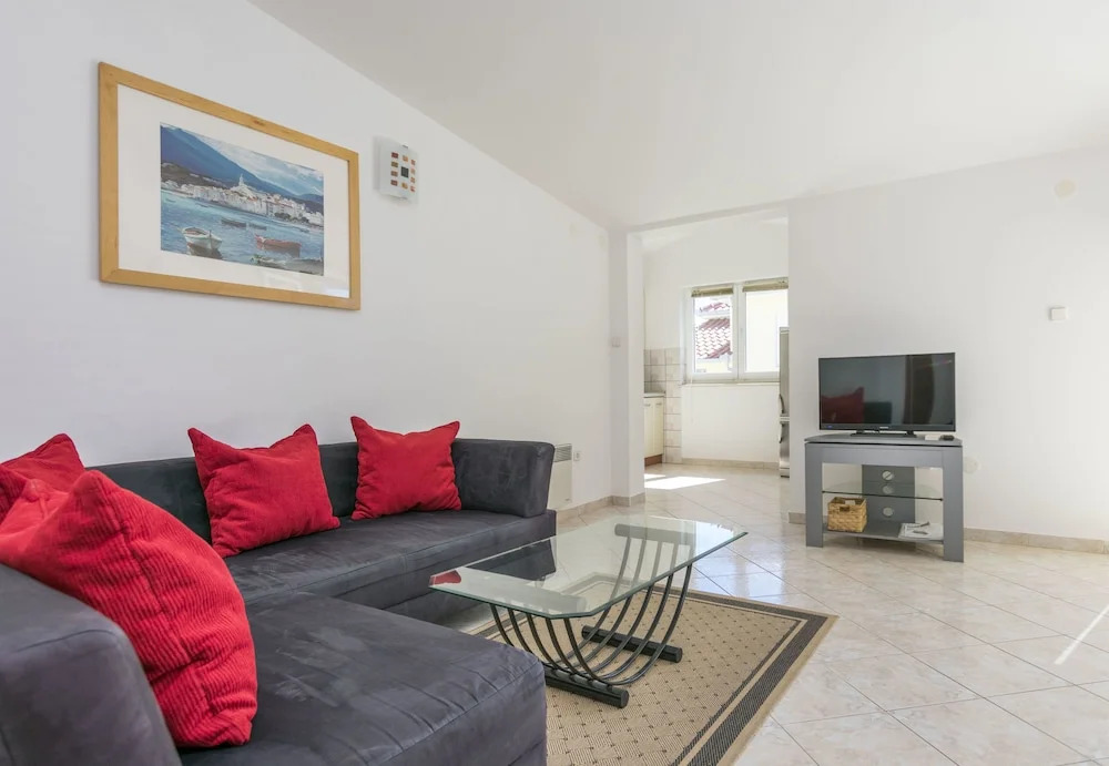 Apartment Mladen