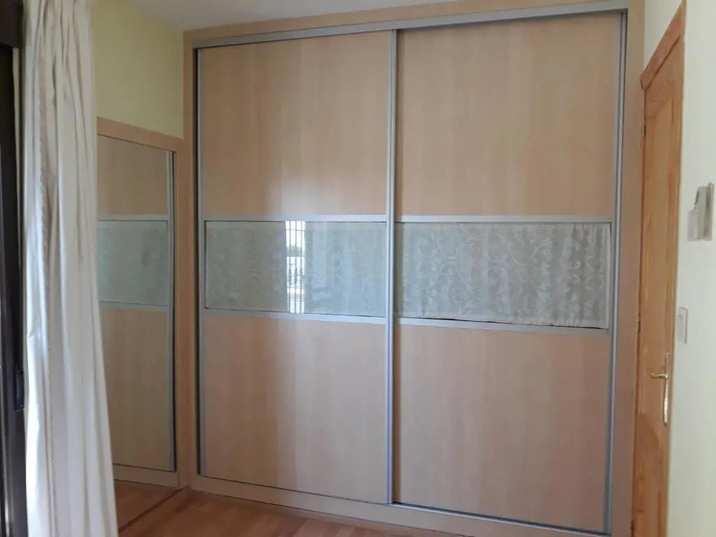 APARTAMENTO EN URB. RESIDENCIAL 2 DORMITORIOS 4 Per.