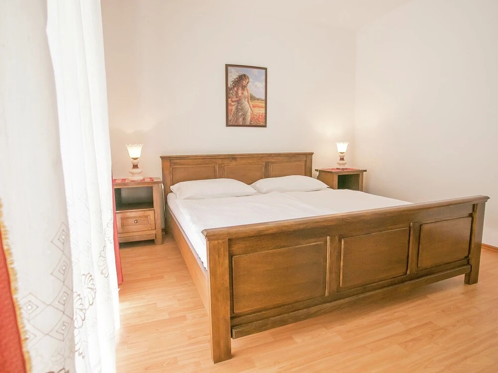 Apartment With two Bedrooms, Terrace and Bbq, on Quiet Location