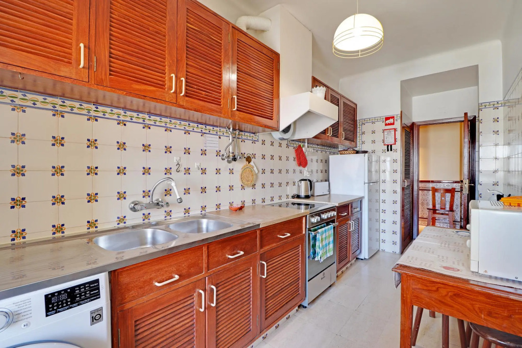 Monte Gordo Beachview 2 by Homing