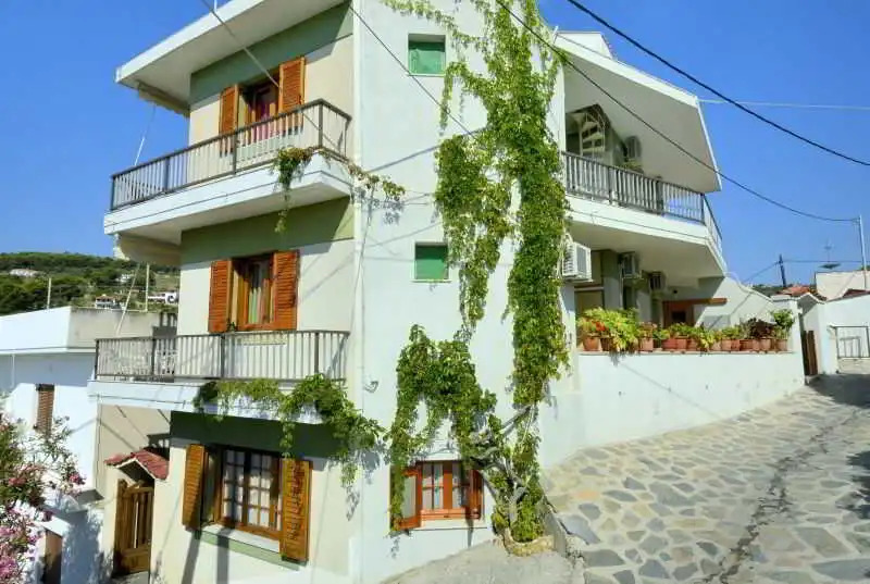 Ilias Studios - Rooms