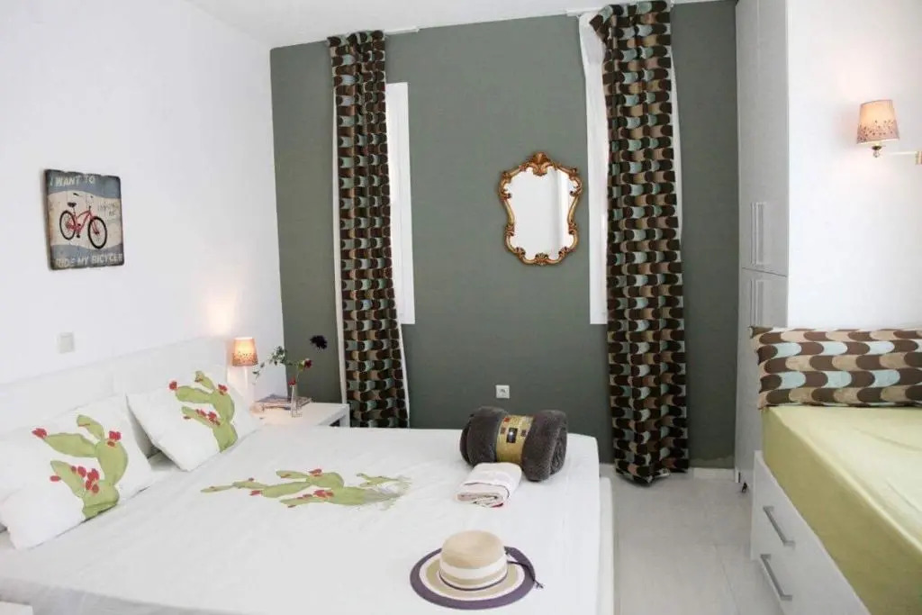 Villa Evita - Sea View Apartment by Kostas