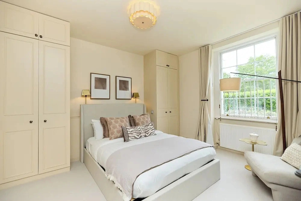 The Brick & Timber Flat by Abbey Road