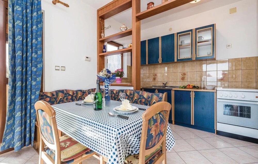 Lovely Home In Lovran