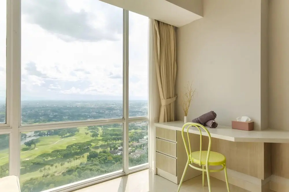 TwoSpaces Living at UResidence Apartment