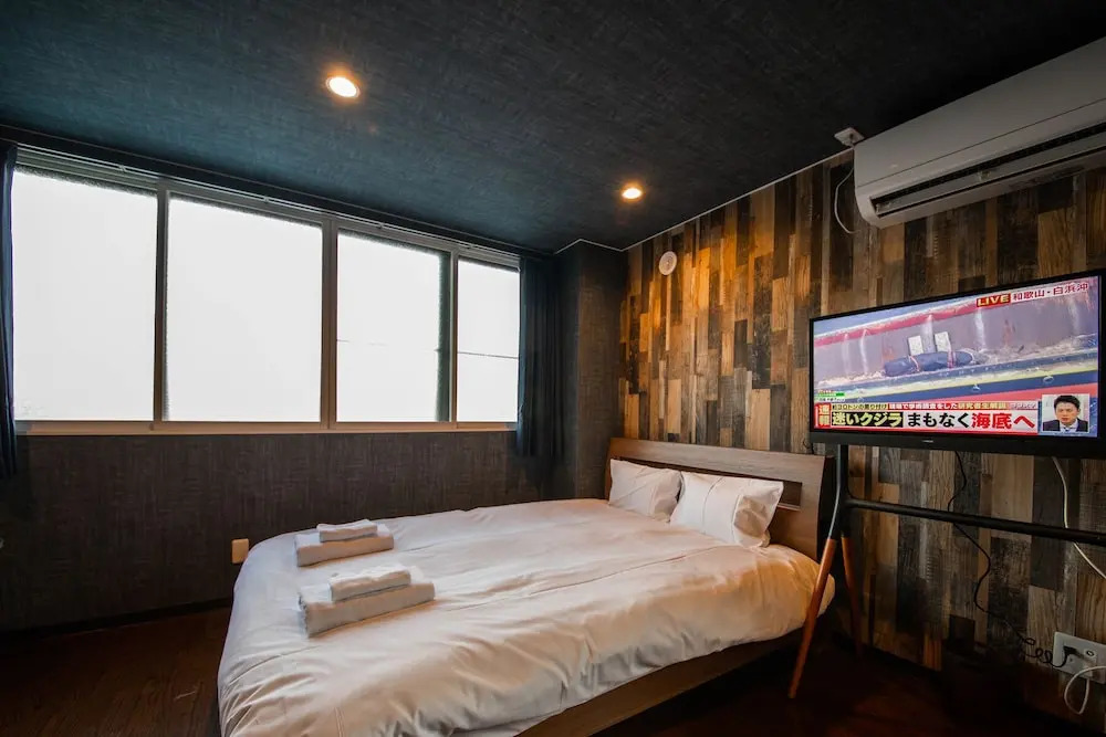Silk Court 202