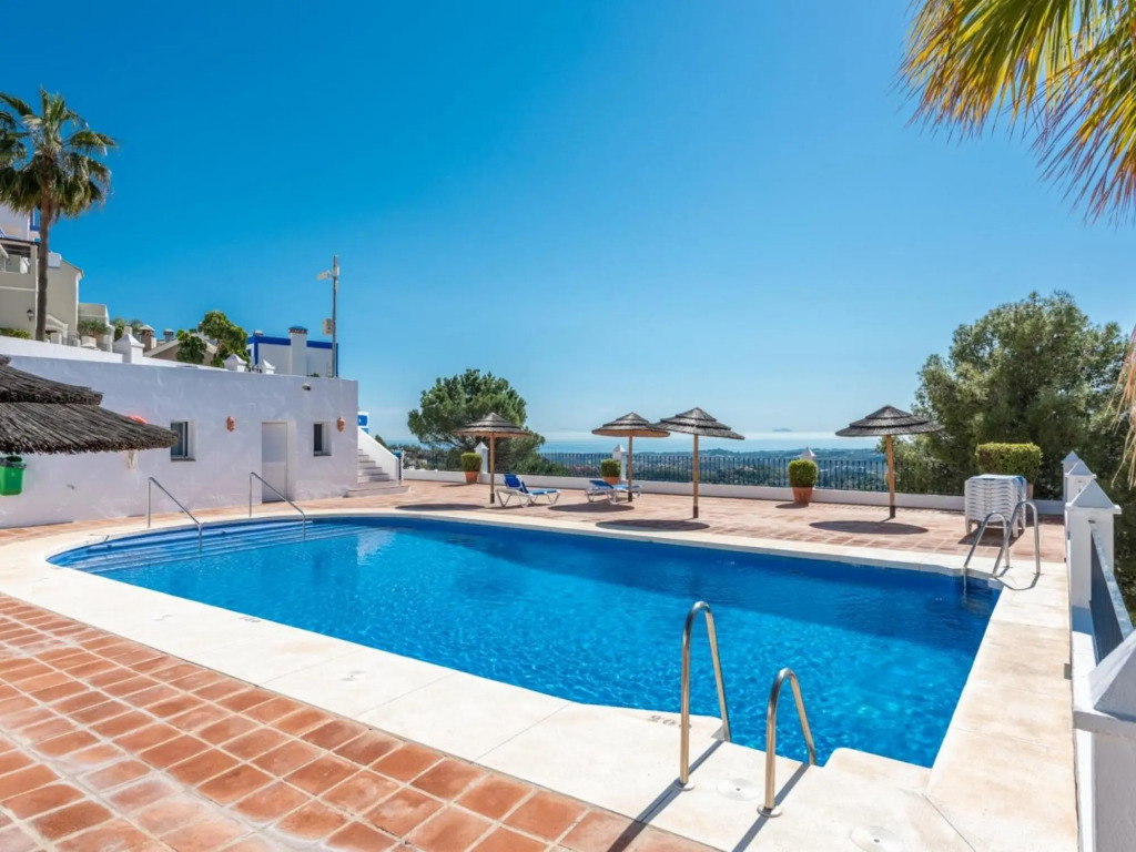 La Heredia townhouse with a magical seaview