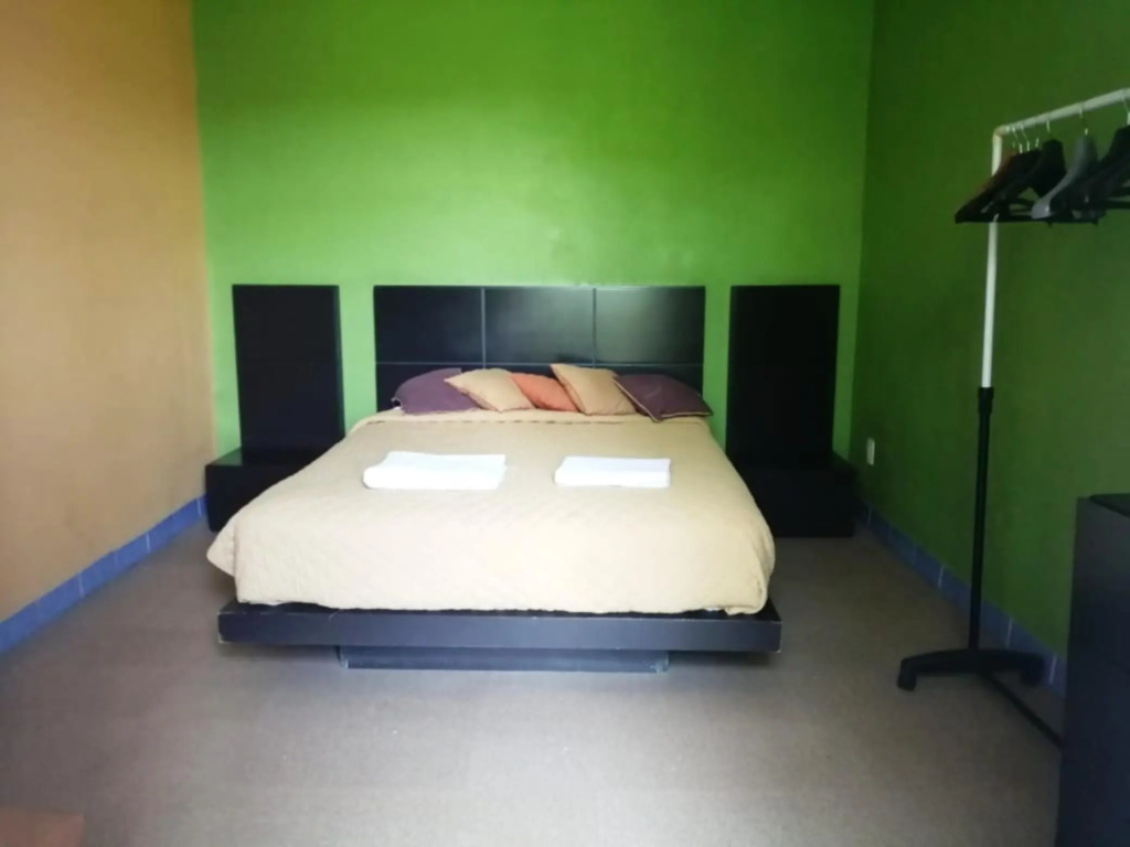 Hotel Amigo Suites