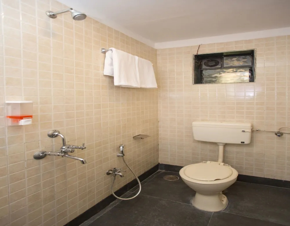 OYO 12380 Valleyview Residency