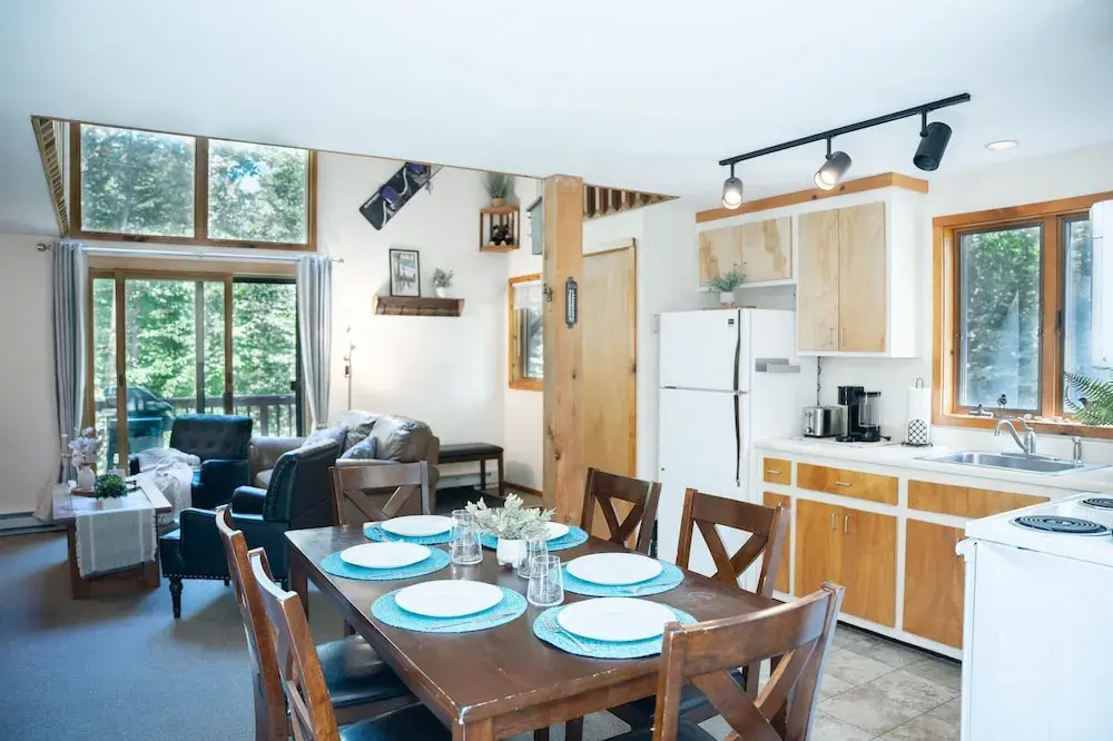 Bob's Sled Lodge 2 Bedroom Home