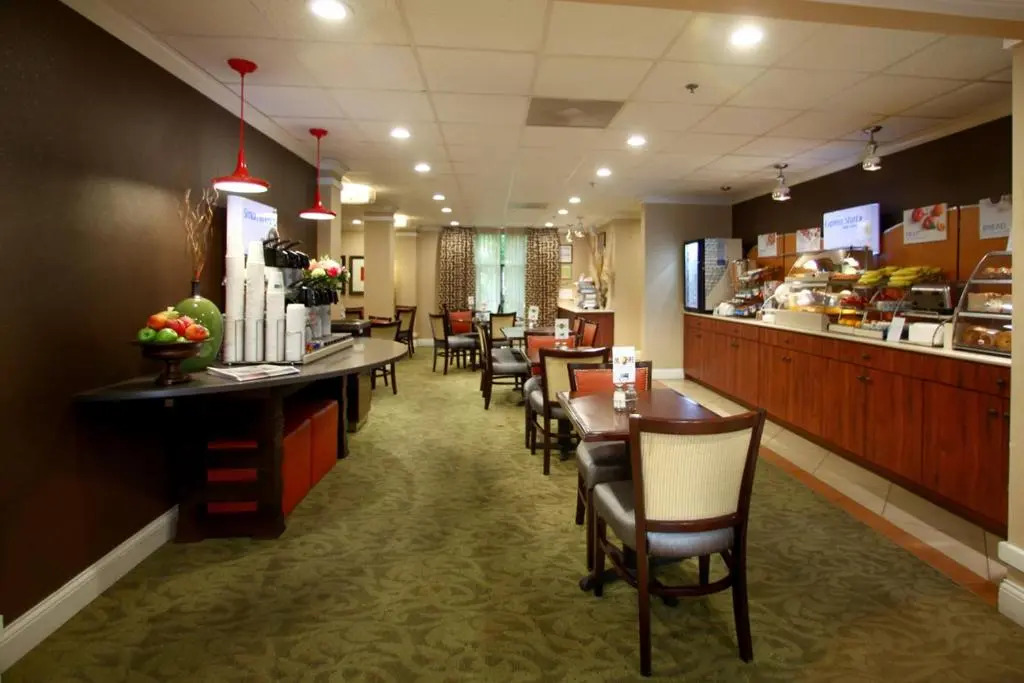 Holiday Inn Express Hotel & Suites - Atlanta/Emory University Area by IHG
