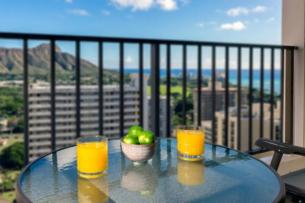 30Th Fl. Ocean View, Short Walk To Beach, Parking