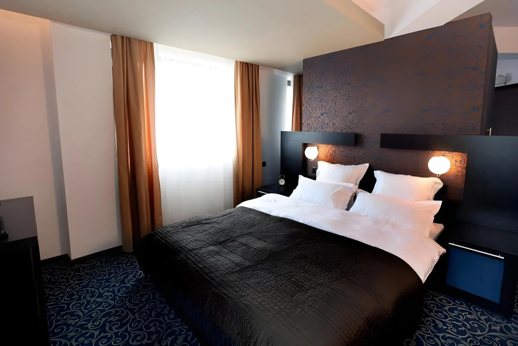 Ambiance Hotel